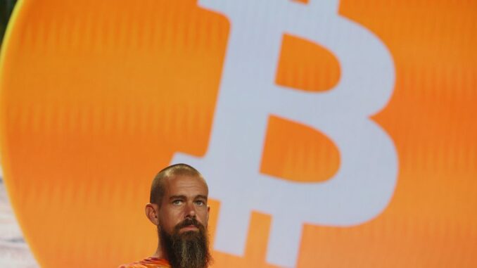 Former-Twitter-CEO-Jack-Dorsey-Questions-Apple-AAPL-CEO-Tim.jpg Former Twitter CEO Jack Dorsey Questions Apple $AAPL CEO Tim Cook Over Bitcoin Support