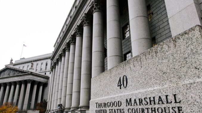 Coinbase, SEC Spar Over Definition of Securities, Nature of Staking in First Court Hearing