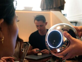 Worldcoin Hype Causes Optimism to Leapfrog Arbitrum in Daily Transactions