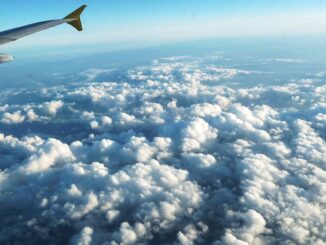 XRP Moving Above 'Cloud' Resistance Sets Bullish Precedent for Bitcoin (BTC): Analyst