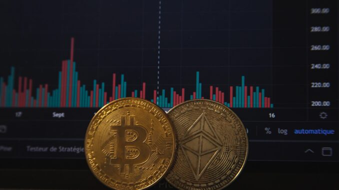 Can-Upcoming-ETH-Futures-Based-ETFs-Turn-The-Tables.jpg Bitcoin (BTC) and Ethereum price (ETH)
