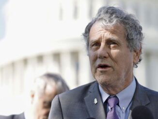 Gensler's SEC Hearing Shows Key U.S. Senate Democrat Brown Digging in Heels on Crypto