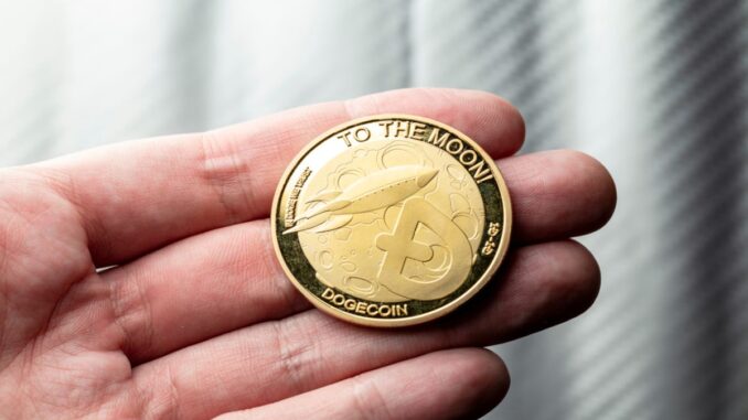 Dogecoin-and-Shiba-Inu-Show-7-Day-Gains-as-New-Meme.jpg Dogecoin and Shiba Inu Show 7-Day Gains as New Meme Coins Show Promising Signs