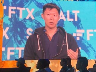 Singapore Police Responding to Su Zhu's Arrest Says It Has Detained 36-Year Old Man: Reuters