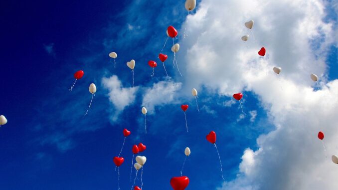 XRP Registers Biggest Single-Day Gain in 3 Months After SEC Drops Charges Against Ripple's Leaders