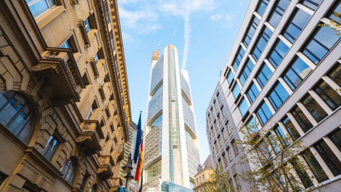 Atmosphere (Shutterstock/CoinDesk)