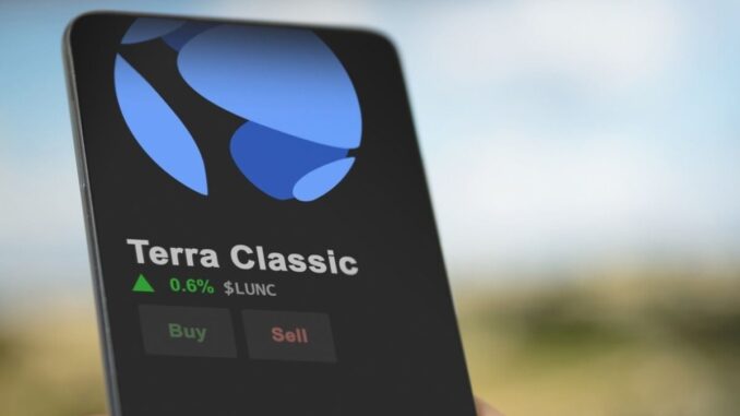 Turbulence for Terra Classic as Price Drops 34% in 2024. Borroe Finance ICO Approaches $2.7 Million