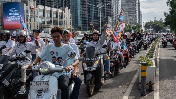 Elvis impersonators (Perry Knotts/Getty Images)