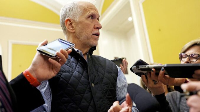 Republican-Sen-Tillis-Calls-for-‘Light-Crypto-Regulatory-Framework-Ahead.jpg Cheyenne Ligon